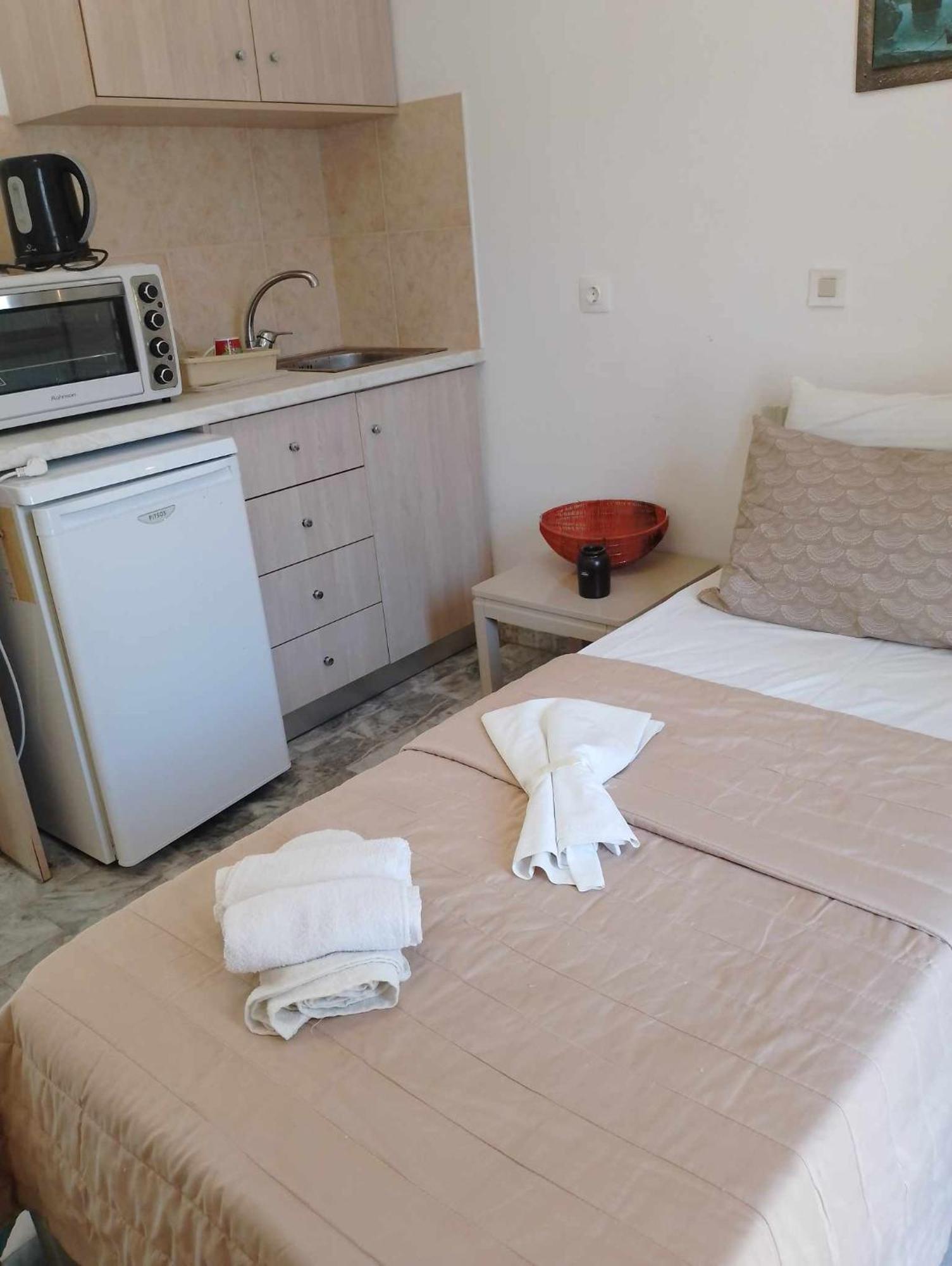 Cleios Rooms And Studios, Kalymnos 85200 Panormos  Dış mekan fotoğraf